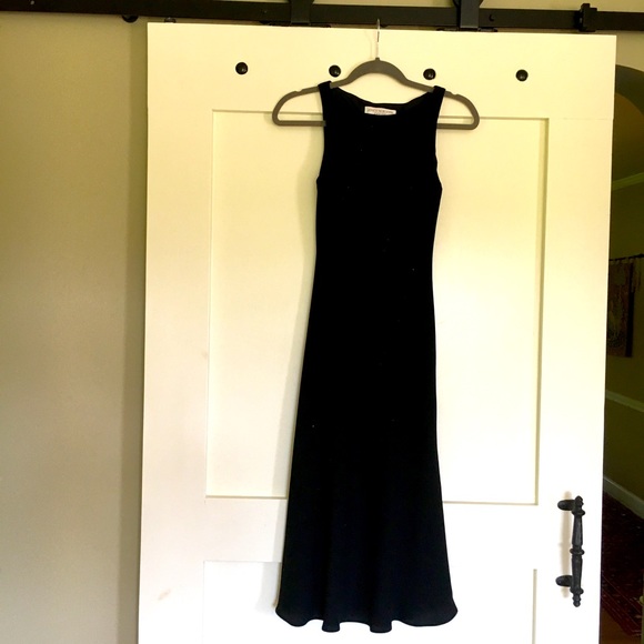 Black Tie, little black dress. Size 4 - Picture 1 of 3